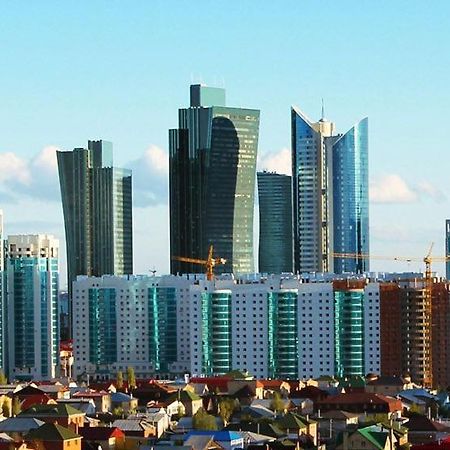Apartment In Heart Of Astana Exterior foto