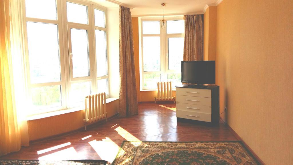 Apartment In Heart Of Astana Exterior foto